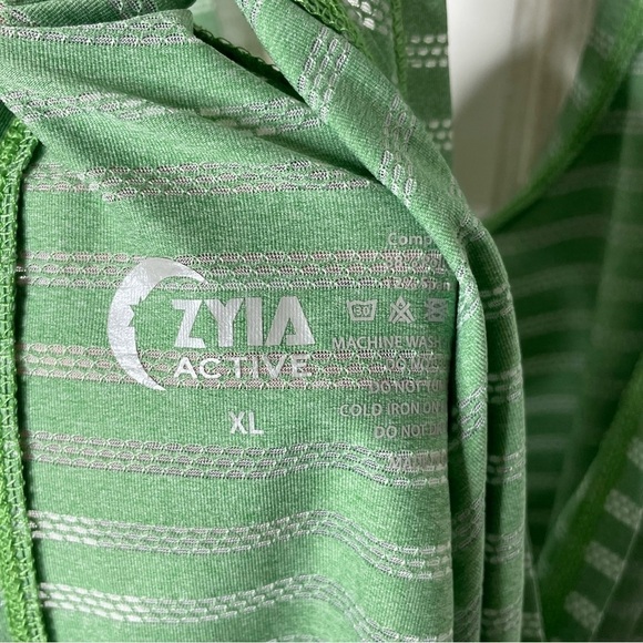 Zyia green striped Nimbus split open back tank top sz XL 406 - Picture 5 of 10